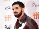 Le rappeur Drake débarque sur le tapis rouge pour le film 
