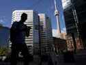 Bon nombre des grandes sociétés financières canadiennes affirment qu'une part croissante de leur main-d'œuvre est de retour au bureau.