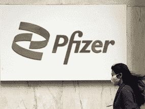 Les antiviraux actuels ne sont disponibles que pour les personnes hospitalisées, mais les nouveaux médicaments de Pfizer pourraient être prescrits et pris par les patients à domicile.