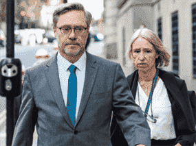 John Letts et Sally Lane – les parents de Jack Letts devant un tribunal de Londres, en Angleterre, en septembre 2018.