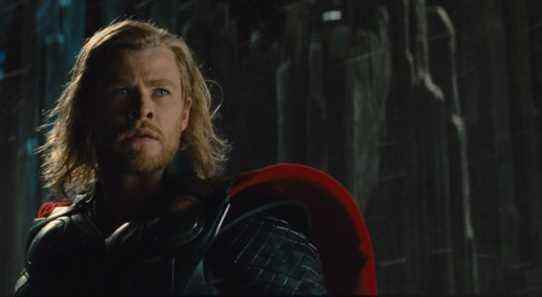 Chris Hemsworth aborde son avenir Thor après avoir parlé de la nouvelle trilogie Spider-Man