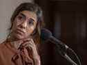 Nadia Murad, une femme yézidie de 24 ans et co-récipiendaire du prix Nobel de la paix 2018, répond aux questions au National Press Club le 8 octobre 2018 à Washington, DC.  Murad est le fondateur de Nadia's Initiative, une fondation 