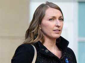 Chelsea Goedhart, Sgt.  La veuve d'Andrew Harnett quitte le Calgary Court Centre mercredi.