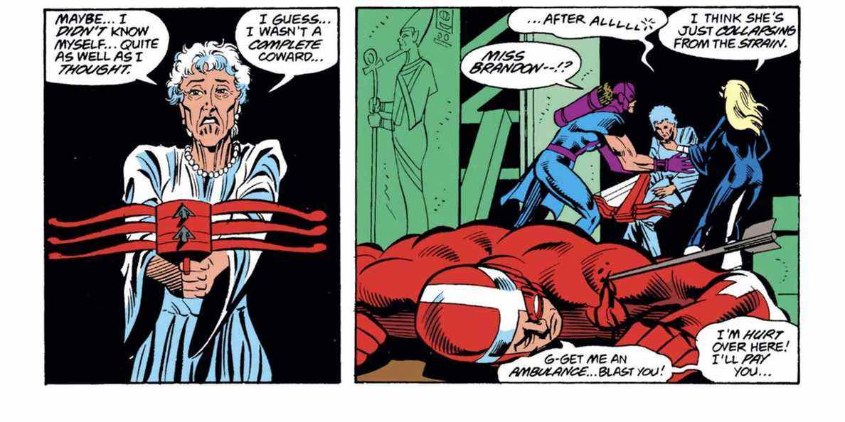 Moira tire sur Crossfire avec une arbalète dans West Coast Avengers # 100 (1993). 