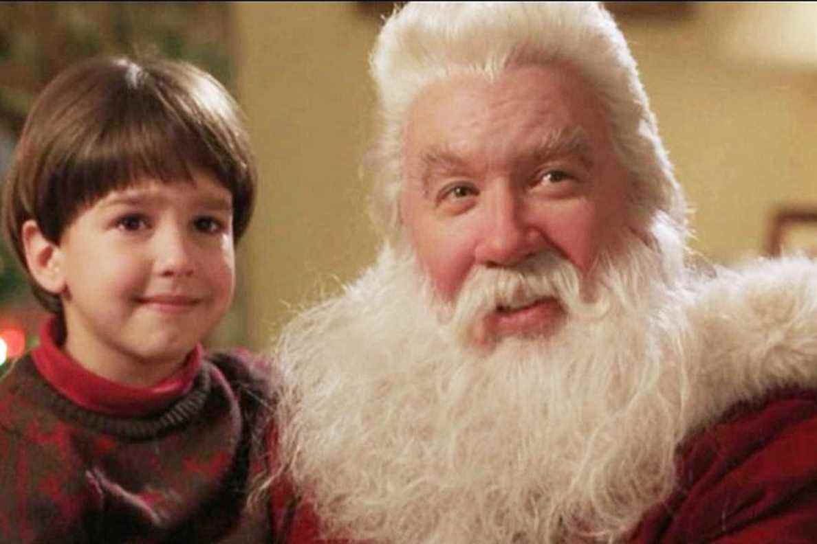 Charlie Calvin (Eric Lloyd) et Scott Calvin (Tim Allen) dans Le Père Noël.