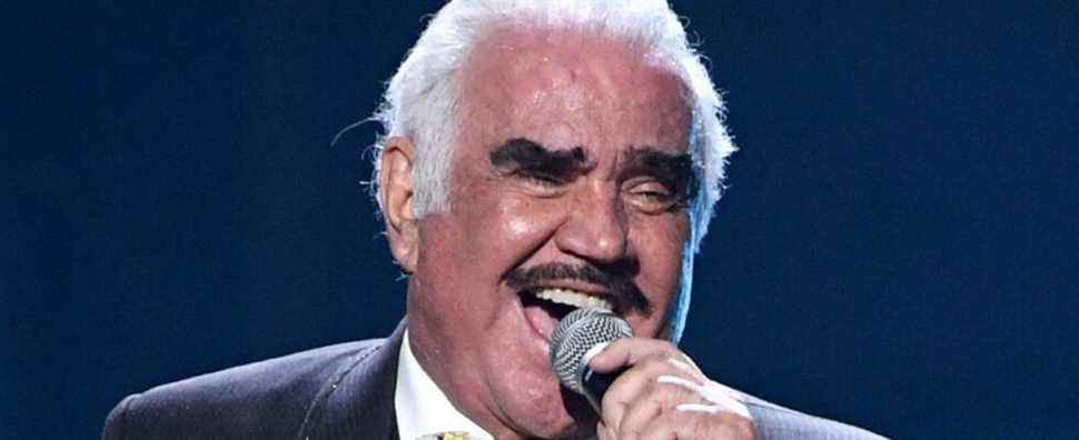 Vicente Fernández, légende de la musique mexicaine, décède à 81 ans
