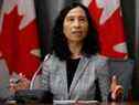 L'administratrice en chef de la santé publique du Canada, la Dre Theresa Tam, assiste à une conférence de presse alors que les efforts se poursuivent pour aider à ralentir la propagation de la maladie à coronavirus (COVID-19) à Ottawa, Ontario, Canada, le 23 mars 2020