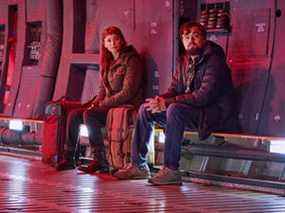 Jennifer Lawrence dans le rôle de Kate Dibiasky et Leonardo DiCaprio dans le rôle du Dr Randall Mindy dans Don't Look Up