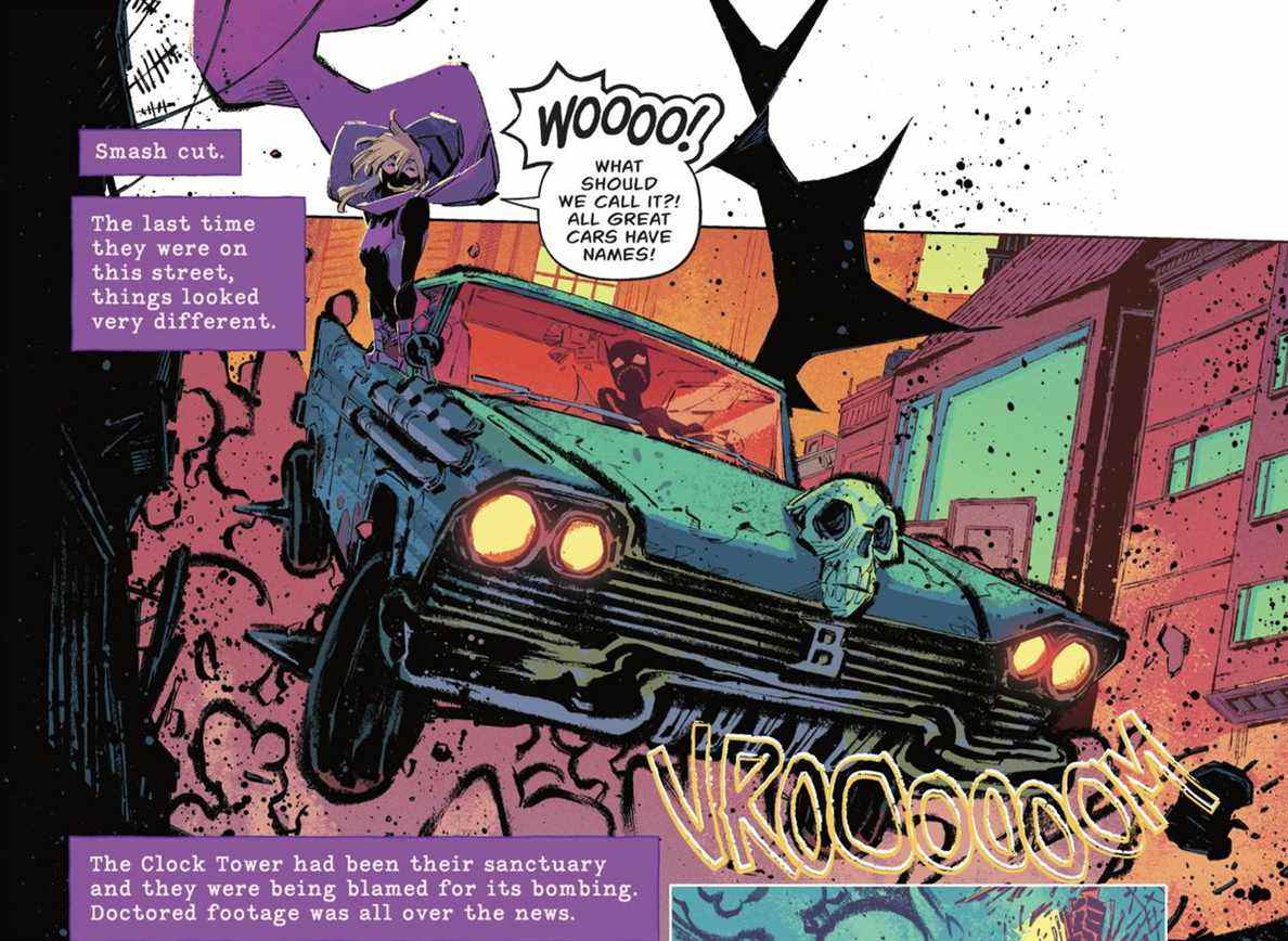 Les Batgirls Cass Cain et Stephanie Brown rampent une voiture classique sur une colline.  Les boîtes de narration racontent leur histoire, tandis que Stéphanie Brown crie un grand « WOOOO ! »  qui agrandit son phylactère, et un effet sonore VROOOOOOM large et déformé apparaît sur le moteur de la voiture dans Batgirls # 1 (2021).