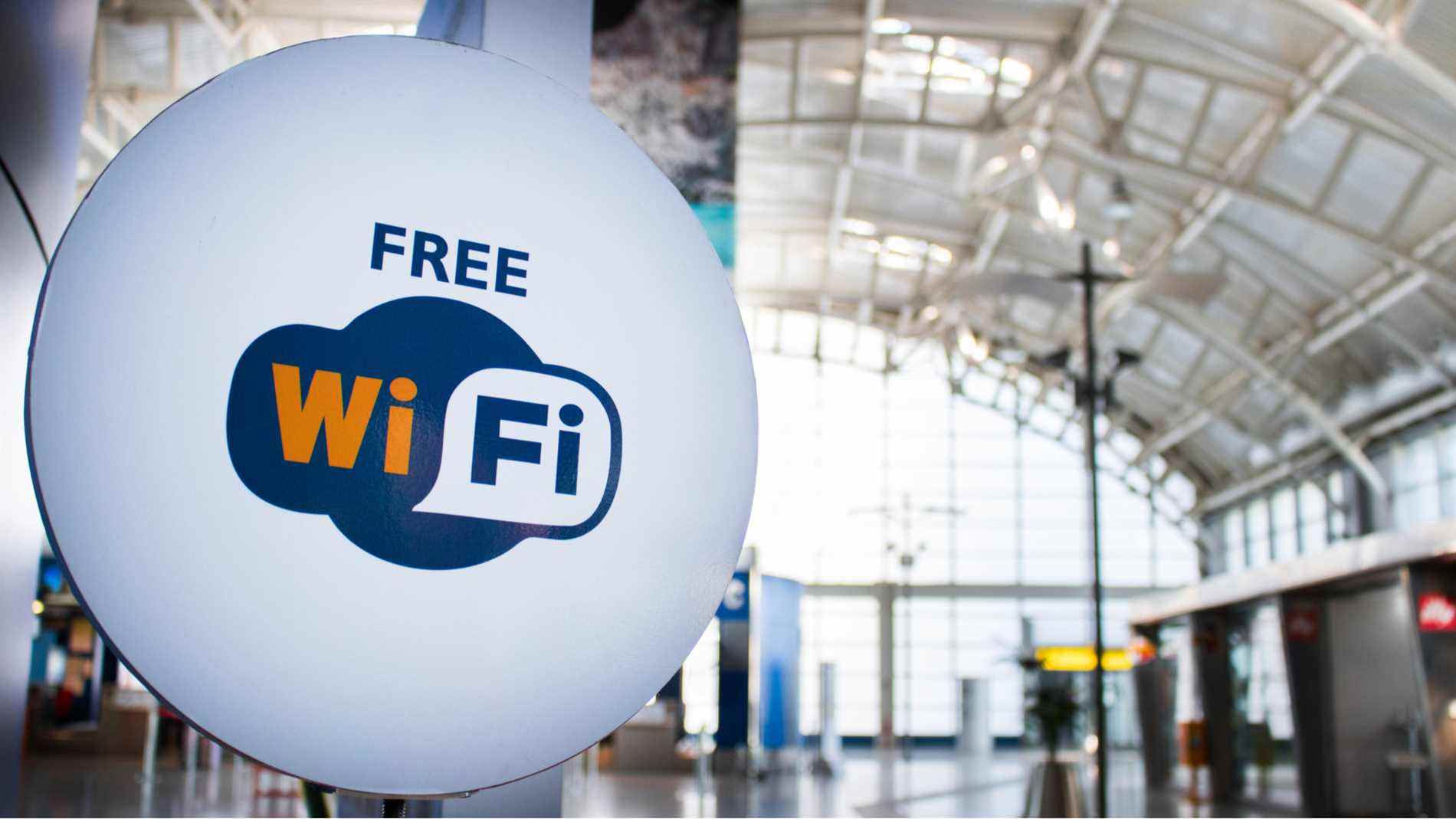 Panneau wi-fi gratuit à l'aéroport