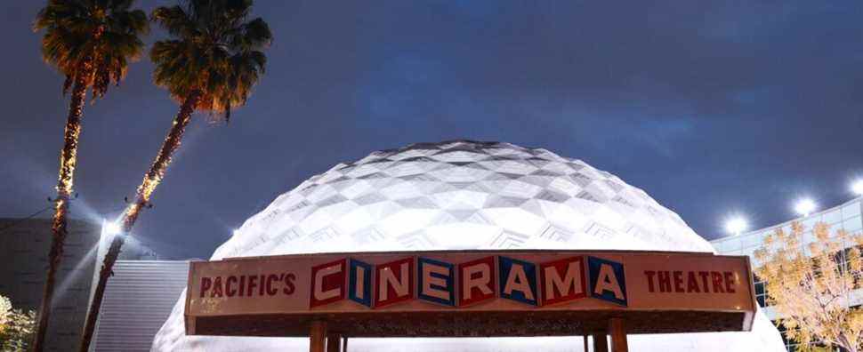 Le Cinerama Dome rouvrirait après tout, nous ne savons tout simplement pas quand