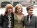 Acteurs Rupert Grint, (L) Emma Watson (C) et Daniel Radcliffe, (R) le casting du prochain film de Harry Potter 