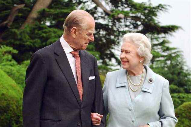 La reine et le duc d'Édimbourg, photographiés à l'occasion de leur anniversaire de diamant