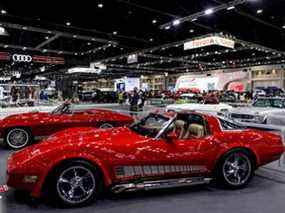 Voitures Chevrolet Corvette d'époque à la Thailand International Motor Expo 2021.