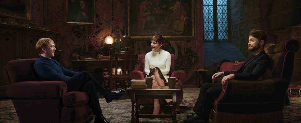 Bande-annonce de la réunion « Harry Potter » : regardez le retour émouvant de Daniel Radcliffe, Emma Watson et Rupert Grint à Poudlard. À lire absolument.