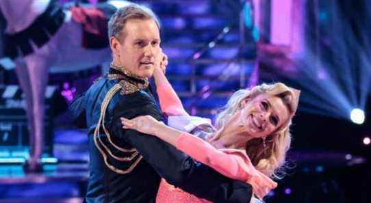 Dan Walker de Strictly Come Dancing qualifie les rumeurs de Curse de "décevantes"