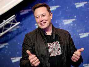 Elon Musk a cédé environ 11,8 milliards de dollars d'actions en cinq semaines.