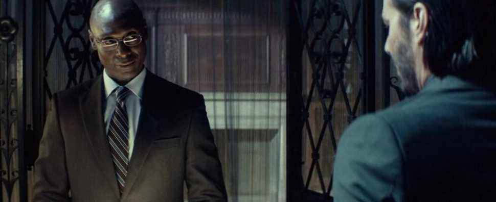 Keanu Reeves a célébré son anniversaire en honorant Lance Reddick sur le tournage de John Wick 4