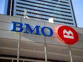La Banque de Montréal a demandé à sa division nord-américaine d'investissement et de services bancaires aux entreprises de reprendre le travail à distance jusqu'à la semaine du 17 janvier.