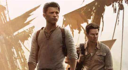 La première affiche de film Uncharted met Tom Holland et Mark Wahlberg au naufrage