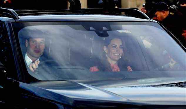 Le duc et la duchesse de Cambridge arrivant pour le déjeuner de Noël en 2018