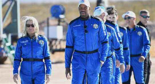 Michael Strahan termine le vol spatial Blue Origin : "C'était incroyable"