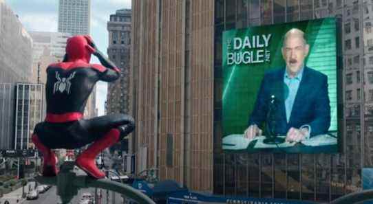 Peter Parker se fait remarquer en tant que Spider-Man dans le nouveau clip No Way Home