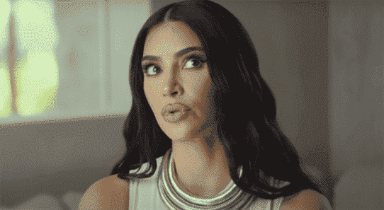 Pourquoi Kim Kardashian aurait déposé les papiers pour devenir légalement célibataire pendant le divorce de Kanye West