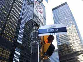 Bay Street dans le quartier financier de Toronto le 21 février 2020.