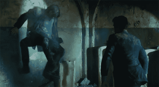 The Matrix Resurrections a vu Jonathan Groff écraser le visage de Keanu Reeves dans un mur