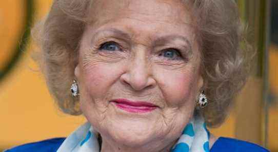 La trésorière nationale Betty White est décédée à l'âge de 99 ans