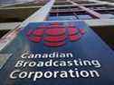 Le siège social de la SRC à Toronto.  Le radiodiffuseur national du Canada a oublié sa fonction d'agence de presse, écrit Rex Murphy.