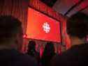 Le logo de CBC est projeté sur un écran lors de la présentation initiale annuelle de CBC au Mattamy Athletic Centre de Toronto, le mercredi 29 mai 2019. 