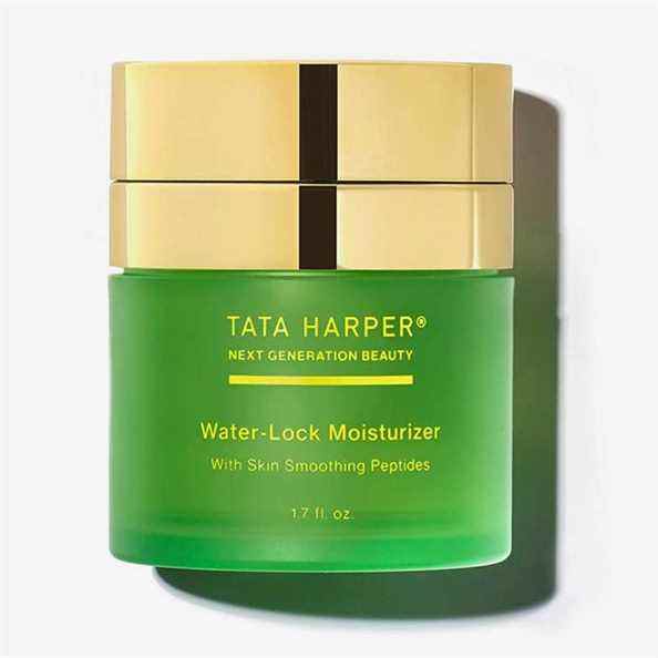 Hydratant Water-Lock de Tata Harper avec des peptides lissants pour la peau
