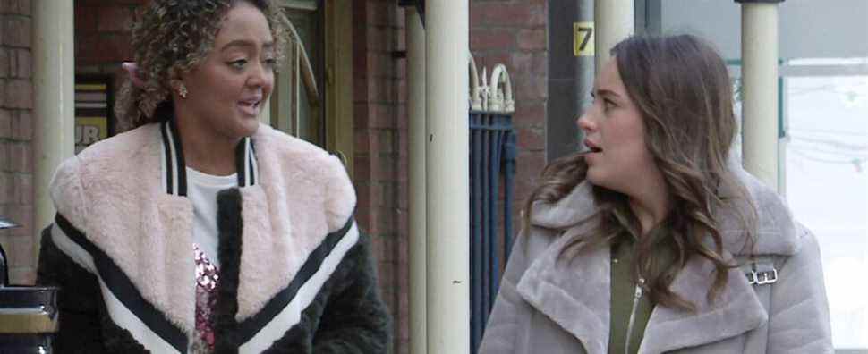 La star de Coronation Street, Ellie Leach, prévient qu'un nouvel indice pourrait faire tomber Faye et Emma