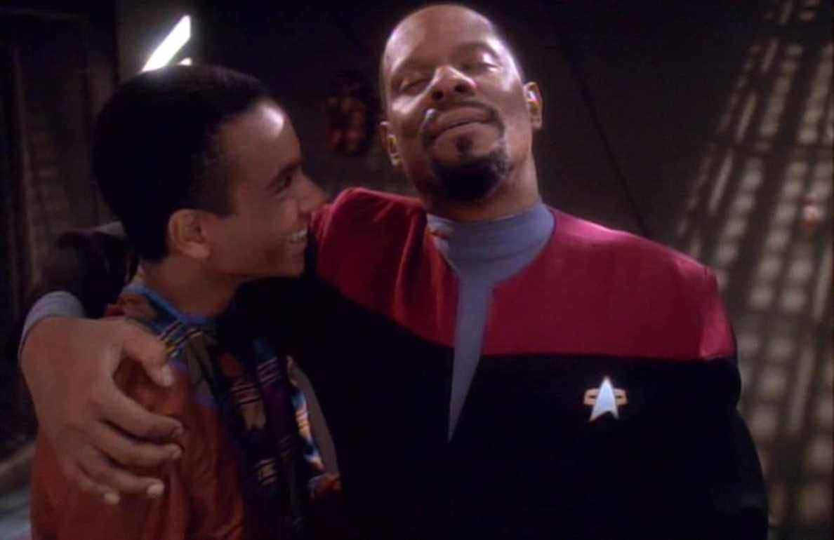 Star Trek: Deep Space Nine a contesté les idées de la prochaine génération DS9 TNG