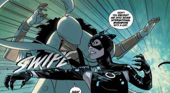 Catwoman retrouve une ancienne flamme (et rencontre un nouvel homme mystérieux) alors que Tini Howard reprend la bande dessinée en cours de DC