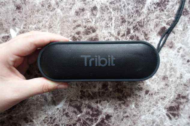 Le XSound Go de Tribit est un bon haut-parleur Bluetooth portable pour les petits budgets.