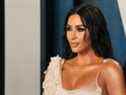 La personnalité médiatique américaine Kim Kardashian assiste à la soirée des Oscars 2020 de Vanity Fair au Wallis Annenberg Center for the Performing Arts de Beverly Hills.