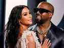Kim Kardashian et Kanye West assistent à la soirée Vanity Fair Oscar à Beverly Hills lors de la 92e cérémonie des Oscars, à Los Angeles, le 9 février 2020.