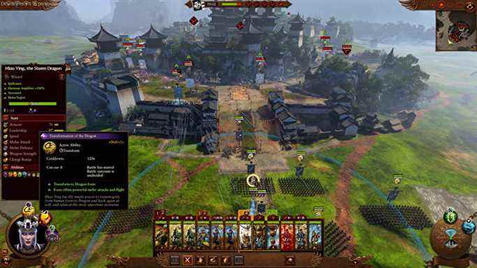 Une armée attaque une forteresse ornée dans Total War: Warhammer 3