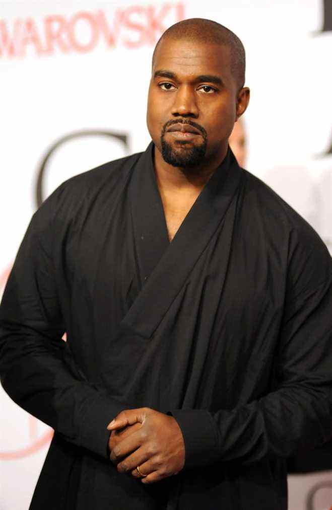 Kanye West aux arrivées pour 2015 CFDA Fashion Awards - Partie 2, Alice Tully Hall au Lincoln Center, New York, NY Le 1 juin 2015. Photo par : Kristin Callahan/Everett Collection