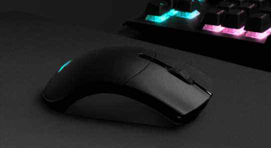 Examen de la souris de jeu sans fil Corsair Sabre RGB Pro