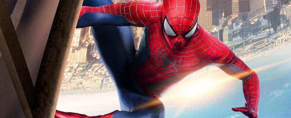 Andrew Garfield s'est faufilé dans un Spider-Man: Projection de la soirée d'ouverture de No Way Home