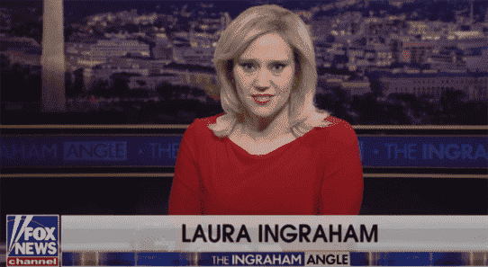 Après l'impression SNL de Kate McKinnon sur Laura Ingraham, l'animatrice de Fox News décide de faire sa propre impression