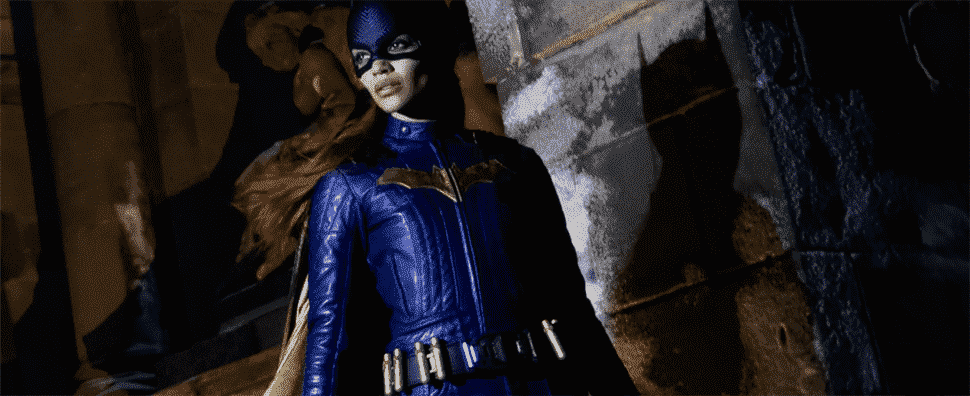 Batgirl: Leslie Grace partage la première image de son costume du prochain film DC