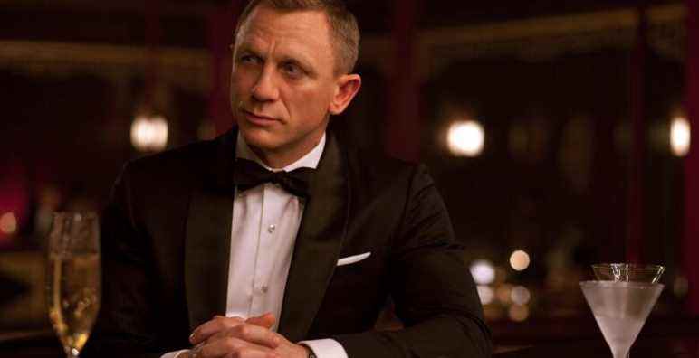 SKYFALL, Daniel Craig as James Bond, 2012. ph: Francois Duhamel/©Columbia Pictures/courtesy Everett Collection