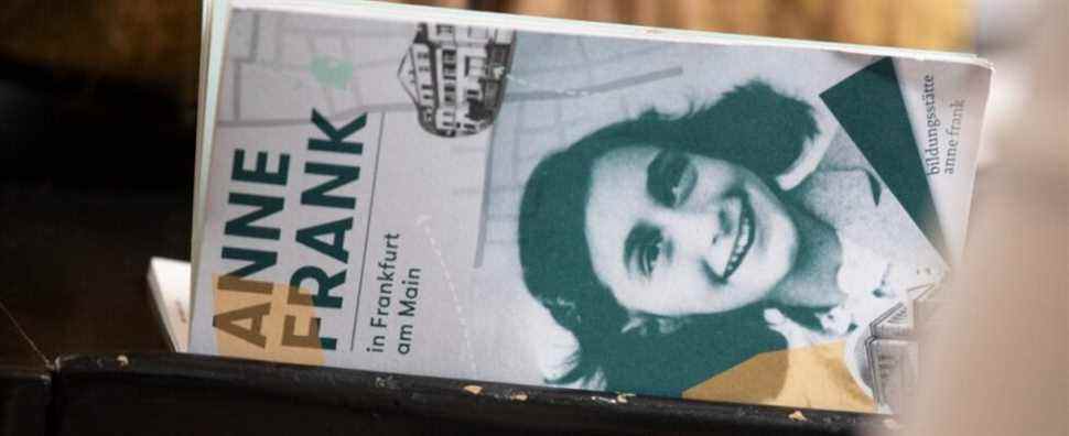 Documentaire d'Anne Frank, un livre révèle un nouveau suspect dans la trahison qui a envoyé un adolescent dans un camp de la mort Le plus populaire doit être lu