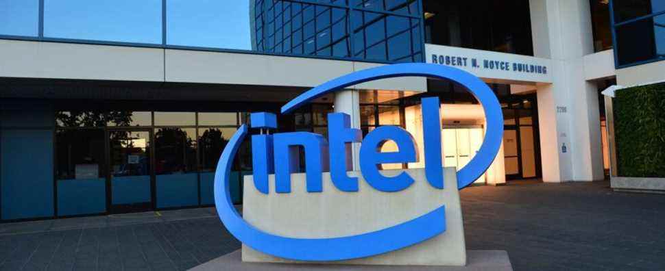 Intel frappe Apple en embauchant un ingénieur qui a « dirigé la transition » des Mac basés sur Intel vers Apple Silicon