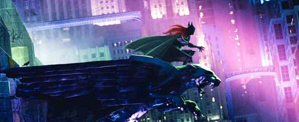Les photos de Batgirl Set taquinent trois personnages majeurs de Batman et le retour de Michael Keaton